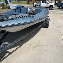 1988 Bay liner Bass Boat