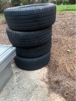 Used tires still has tread