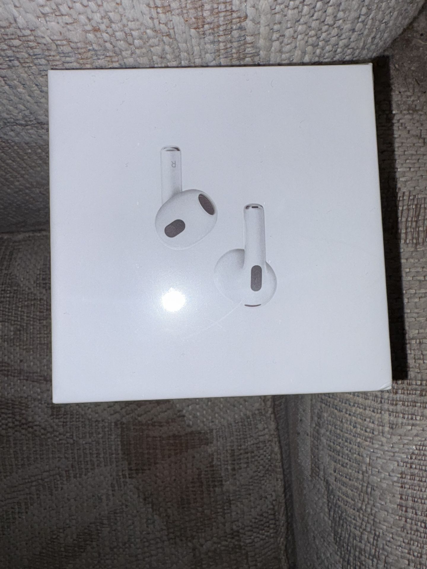 AirPods