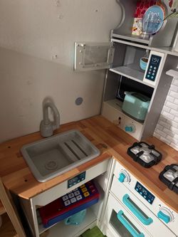 Kitchen kids