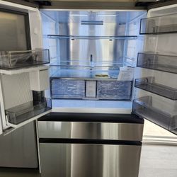 refrigerator 