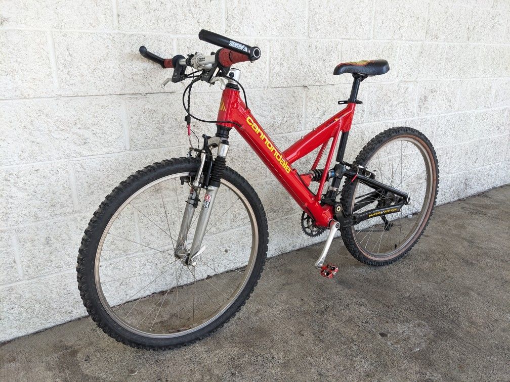 Cannondale Super V 700 26" 21-Speed Gravel/Mountain Bike Hybrid + Dual Adjustable Rock Shox Shocks + Very Very LIGHT 18" FRAME! + TUNED (MSRP $1700!)