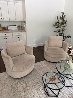 Set of 2 Beige Swivel Accent Chairs