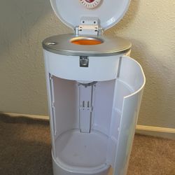 Munchkin Step Diaper Pail, White