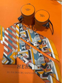 Authentic Hermès Twilly with Boxes - $250