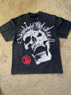 Hellstar Crowned Skull Graphic Tee – Black