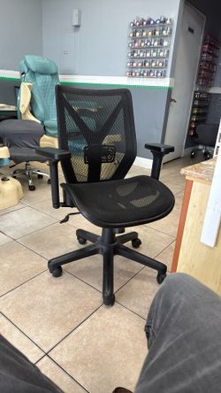 mesh office chairs
