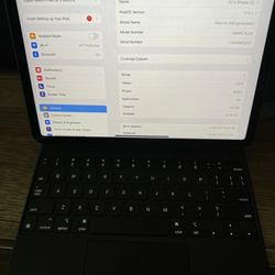 iPad Air 5 Th GenWith Apple Smart Keyboard And Apple Pencil 2