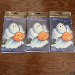 30 Paramont Halloween party invitations with envelopes total of three packs 10 invitations per pack