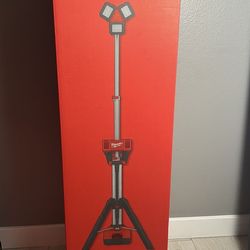 Milwaukee m18 tower light