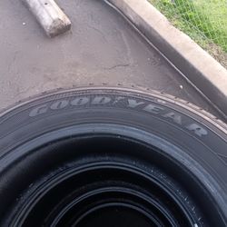 4 Llantas 235 55 R18 Goodiyear Assurance 