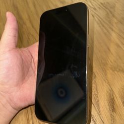 iPhone 16 Pro Max in Gold (ONLY FOR PARTS) 