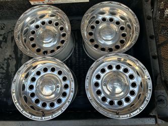 4 eagle alloy wheels  16x10