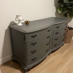 French Provincial Dresser