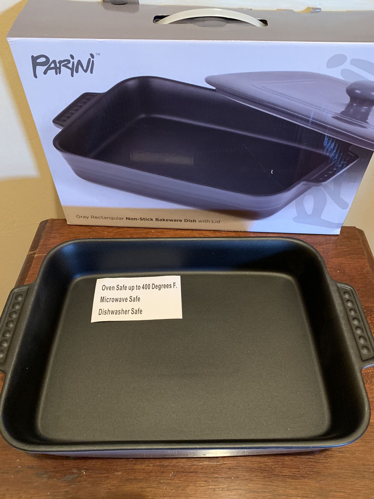*NEW* Parani bakeware dish with lid