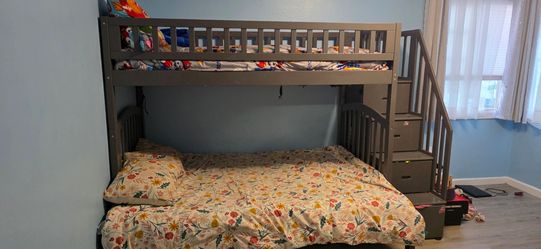 Full and twin bunk bed