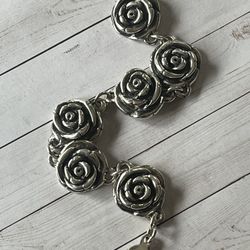 Hallow Roses Sterling Silver Bracelet 7.25” Long 25grams