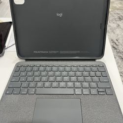 Logitech Folio Touch iPad Keyboard Case with Trackpad and Smart Connector for iPad Pro 11-inch