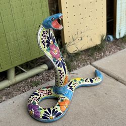 Talavera Style Pottery Glazed Floral Print Cobra Snake Yard Decor