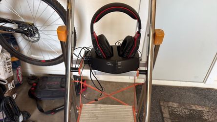 New wireless headphones for TV