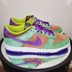 BRAND NEW NIKE DUNK BARNEY COLORWAY