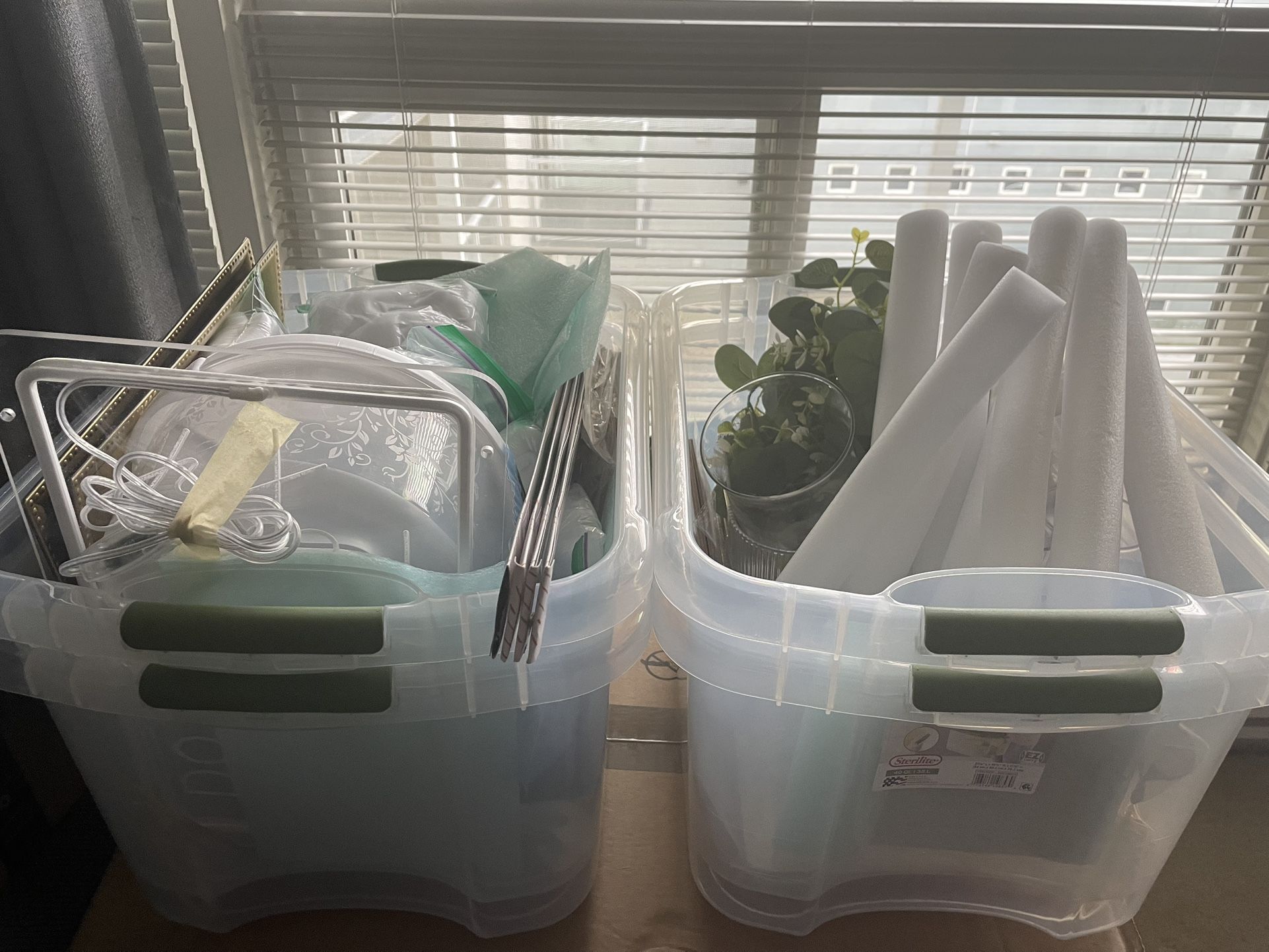 Wedding Supplies And Totes