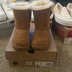 $60 Uggs For Sale Size 9c Great Condition