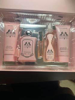 "https://offerup.com/redirect/?o=Vi5WLkxPVkU= Stellar Echoes – Set de Regalo Completo 5 Piezas 🌸✨ EDP + Body Mist + Loción + Gel"