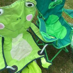2 Camping Chairs For Kids $20 Each Frog And Dinosaur 