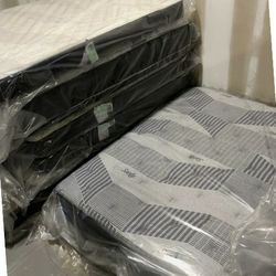 MATTRESS CLOSEOUT! Queen & King