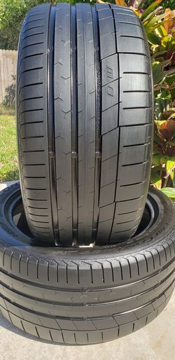 Two 275/40/18 CONTINENTAL SPORT
