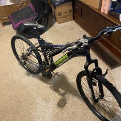 Mongoose Mountain Bike With Lock