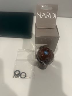 Nardi steering wheel shifter knob