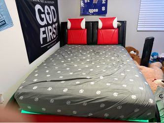 Full bed frame