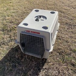 Petmate Pet Porter Hard-sided Pet Travel Kennel 28”