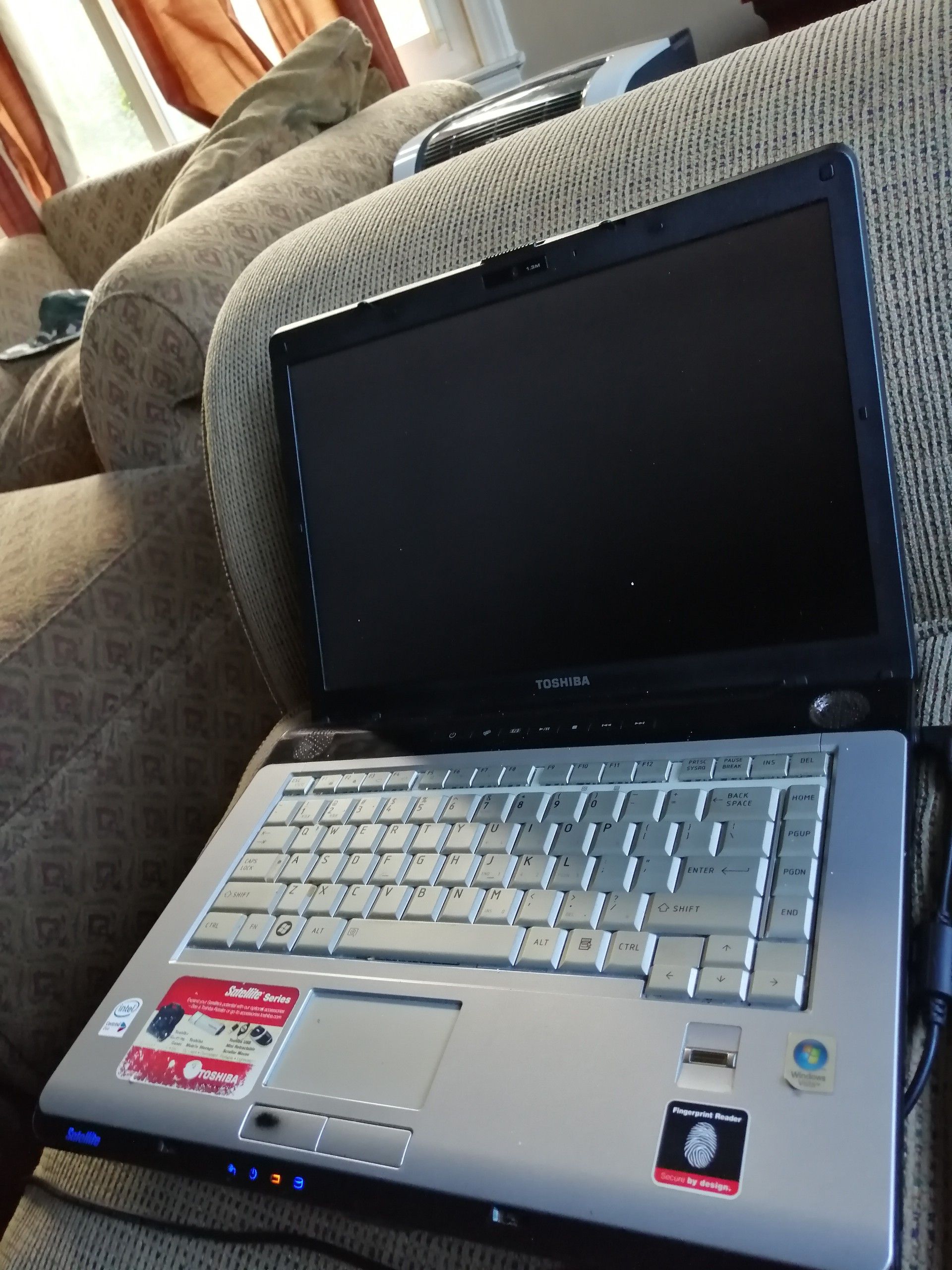 I don't know to much about the laptop I'm as 200 are best offer
