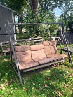 Outdoor Patio Swing with Cushions