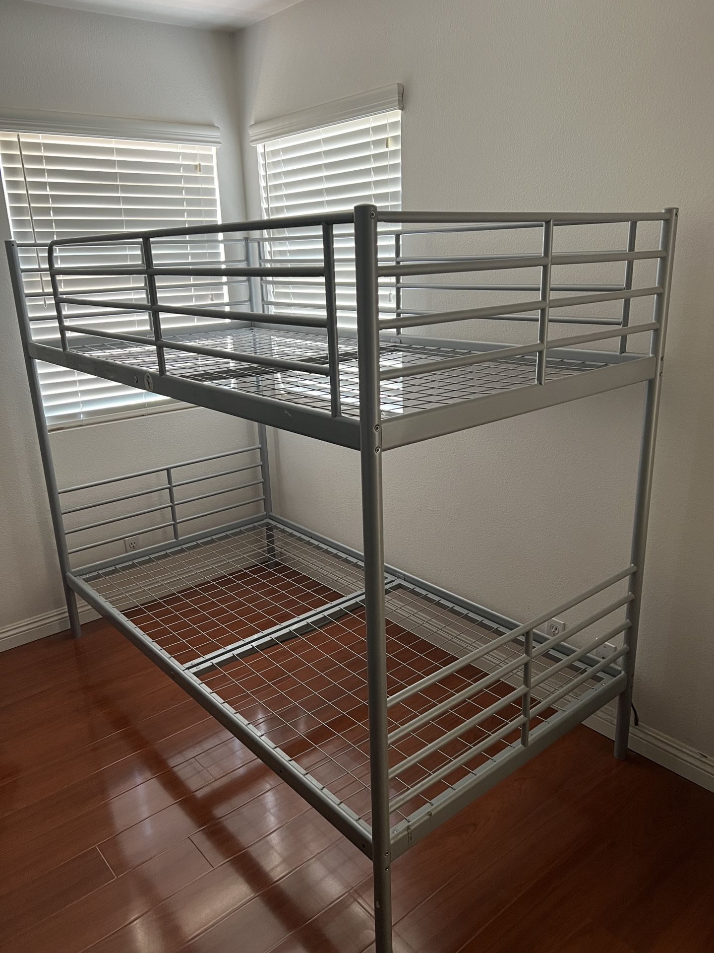 IKEA SVARTA Bunk Twin Bed