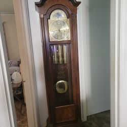  Howard Miller Fairfield 610-751 model. 