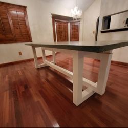 🔥 Beautiful Modern Dining Table ON SALE RIGHT NOW!
