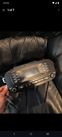 2014-2019 OEM Kia Soul Stereo Deck MP3, Bluetooth & Sirius