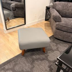 Foot Stool \ Ottoman 