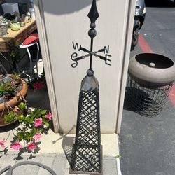 Metal ornate weathervane
