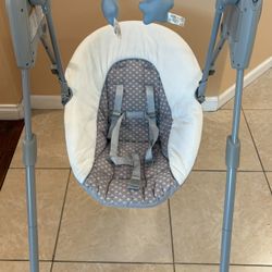 Graco Slim Spaces Compact Swing