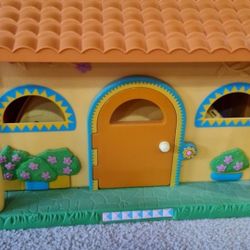 Dora The Explorer  House