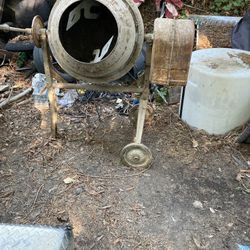 Central cement machine, 300 firm works good