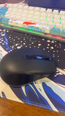 Wireless mouse it works and it’s really good 👍