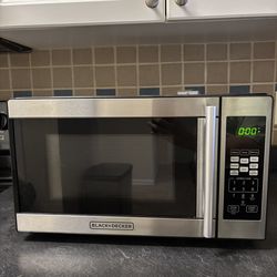 Like new microwave