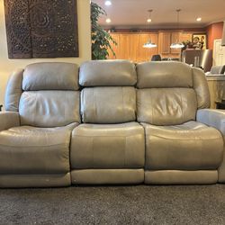 Haverty's "Aviator" 3 seats sofa in Prescott taupe leather.