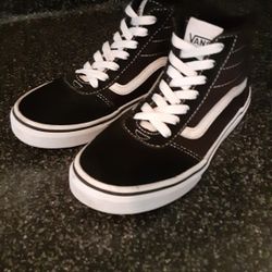 Vans Kids 2.5 Great Condition 